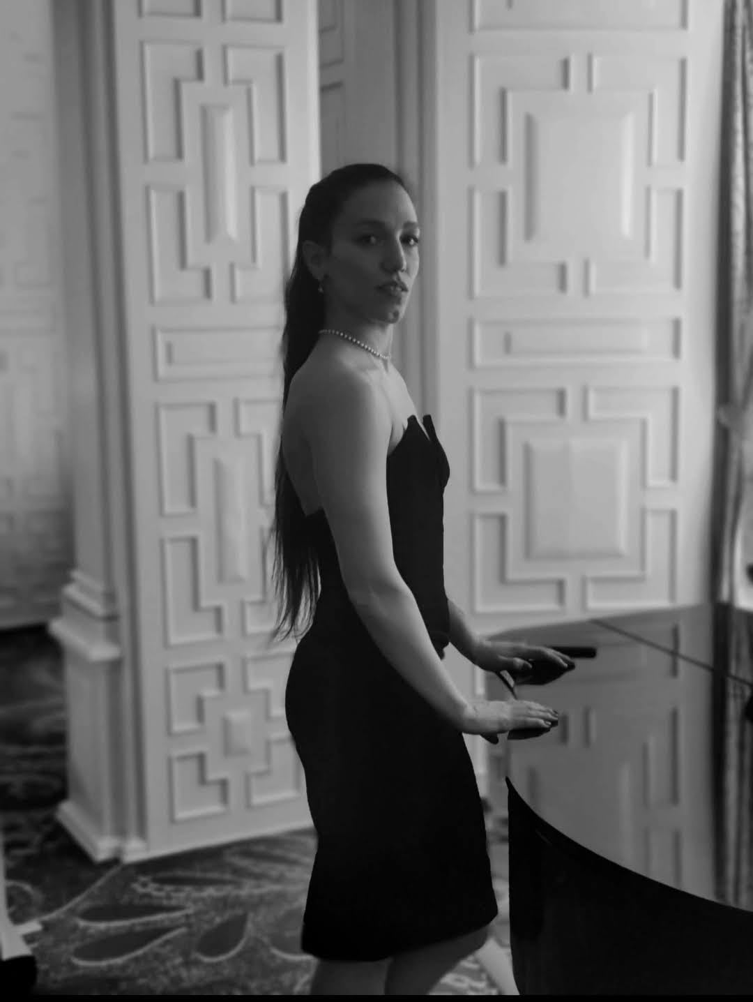 Laurine Martinez — Portrait